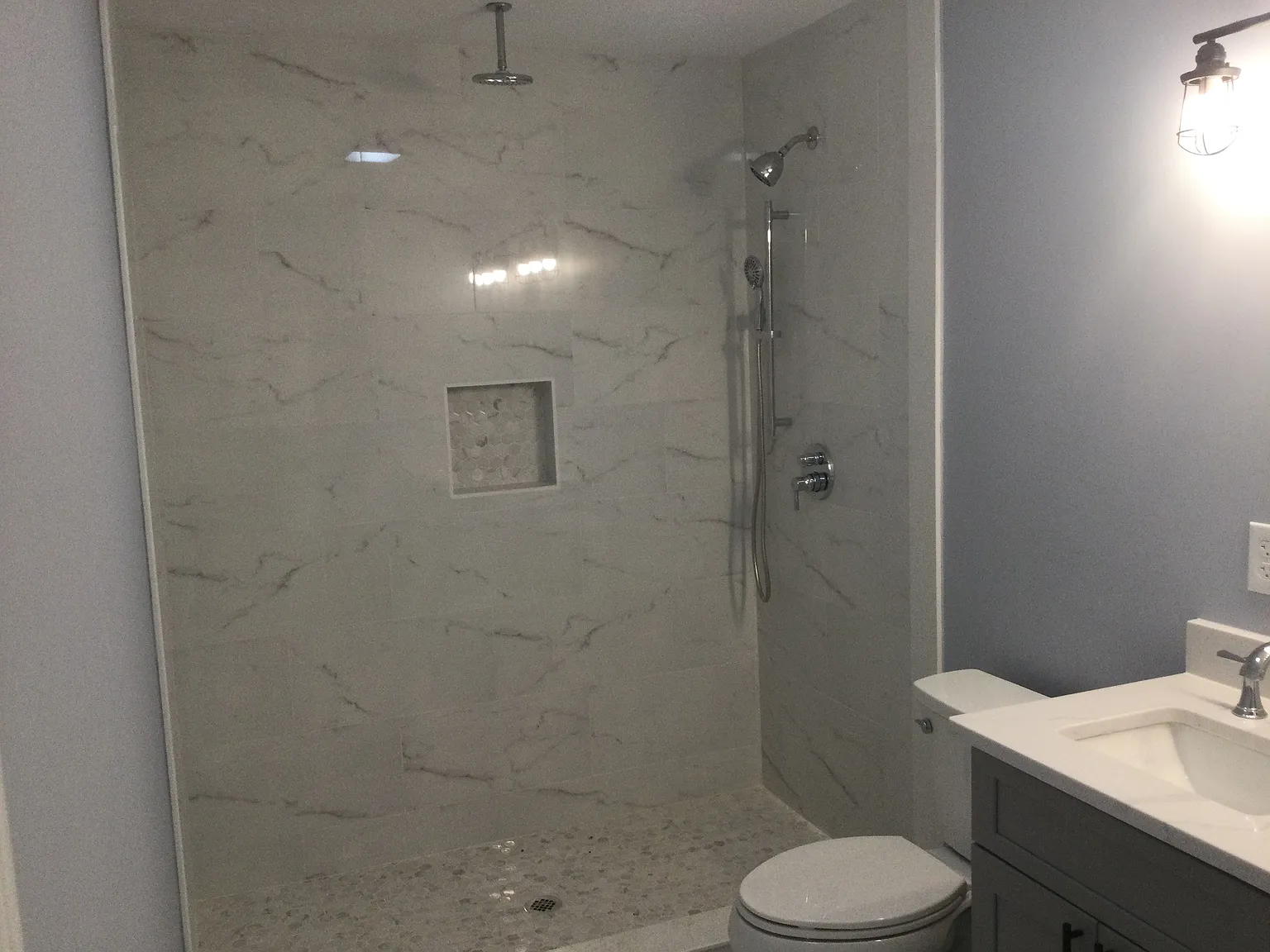 4 bed, 2.5 bath, 1720 sqft, $4,200 — Photo 4