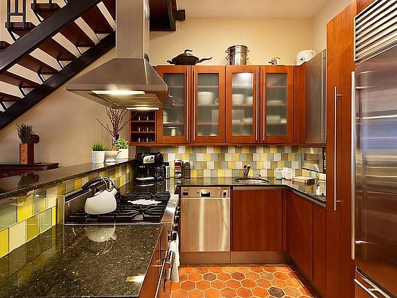 3rd image of 240 W 23rd St #3B4B