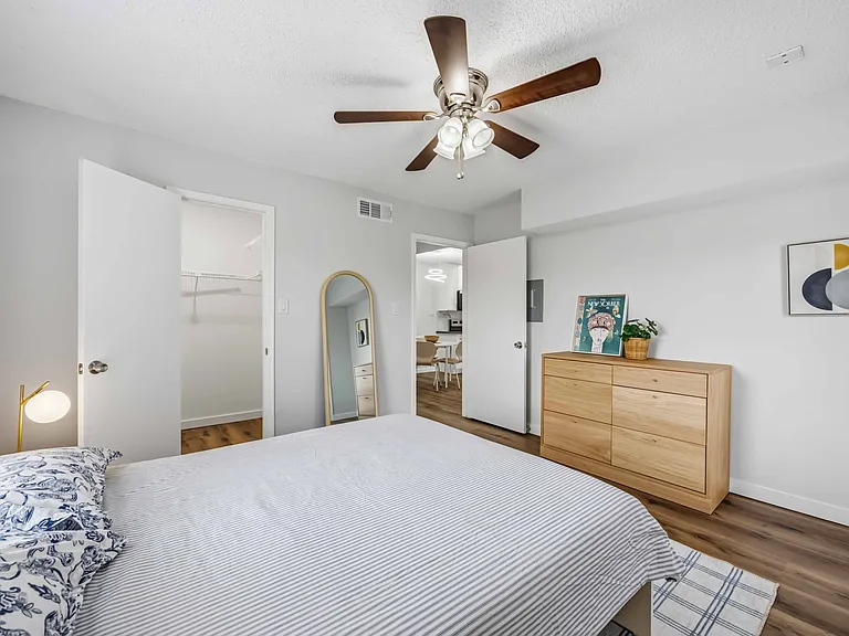 2121 Hepburn St #1212 — Photo 17