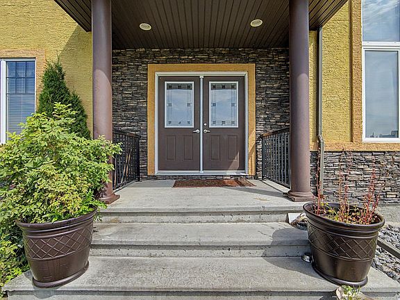 2nd image of 7245 2nd St SW