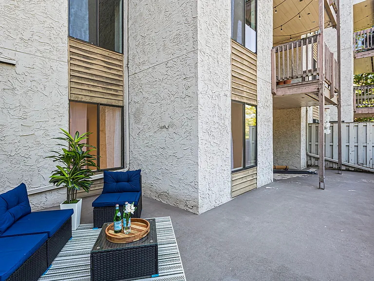 10508 NE 32nd Pl #G102 — Photo 15