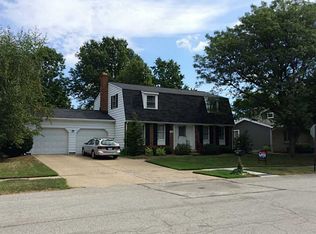 5203 Robinhood Ln, Erie, PA 16509