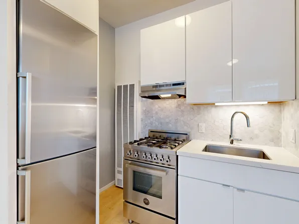 1575 Sacramento St APT 1, San Francisco, CA 94109