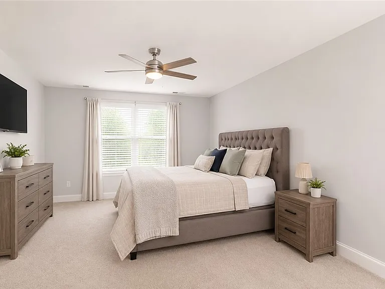 484 Foxtail Dr — Photo 8