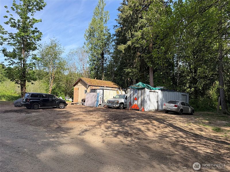 2nd image of 15607 NE Kelly Road