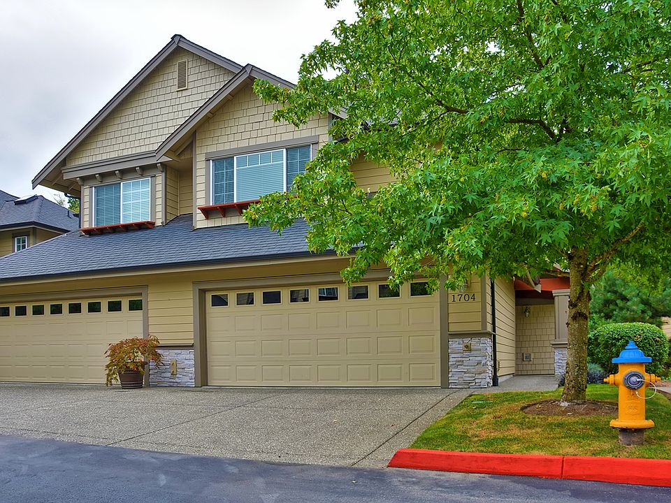 1st image of 13824 N Creek Dr Unit 1704