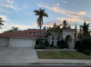 8901 Montmedy Ct, Bakersfield, CA 93311