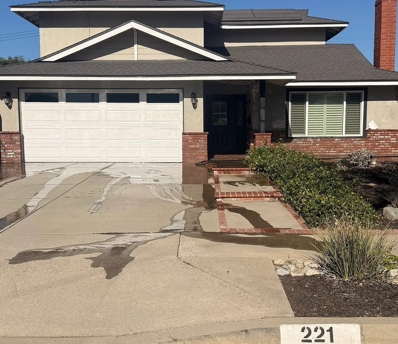 4 bed, 1872 sqft, $3,980 — Photo 1