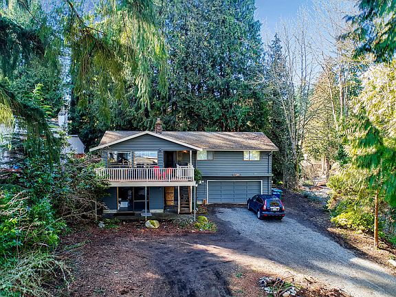 4th image of 2915 W Lake Sammamish Pkwy NE