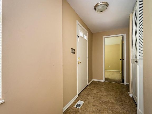 5th image of 7236 Robert Ulrich Ave