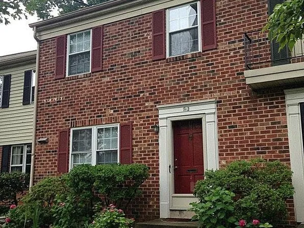 712 College Pkwy #3712, Rockville, MD 20850