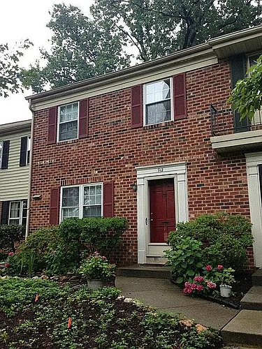 712 College Pkwy #3712 Photo 1