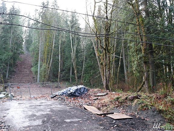 3rd image of 17901 SE 60th St
