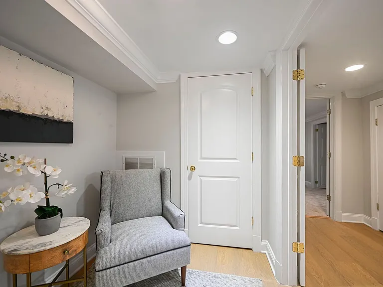 1832 Calvert St NW #1 — Photo 15