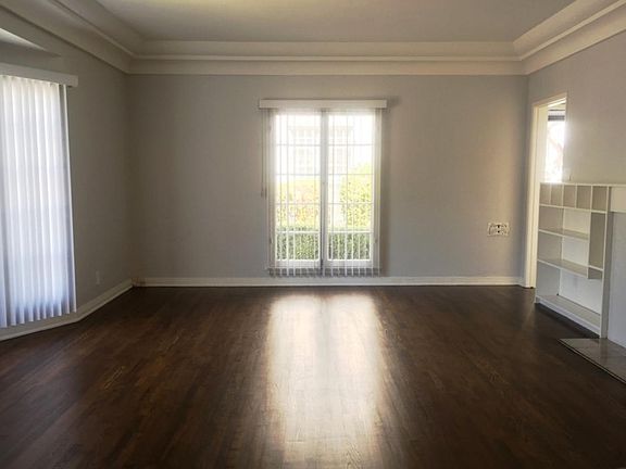 3rd image of 438 N Spaulding Ave