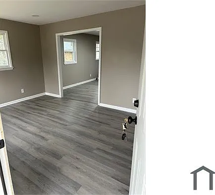 943 Parks Ave — Photo 6