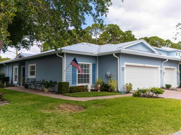 665 NE Bent Paddle Lane, Port St Lucie, FL 34983
