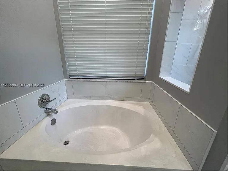 5263 SW 34th Way — Photo 28