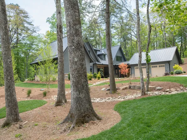 86 High Gate Drive, Highlands, NC 28741