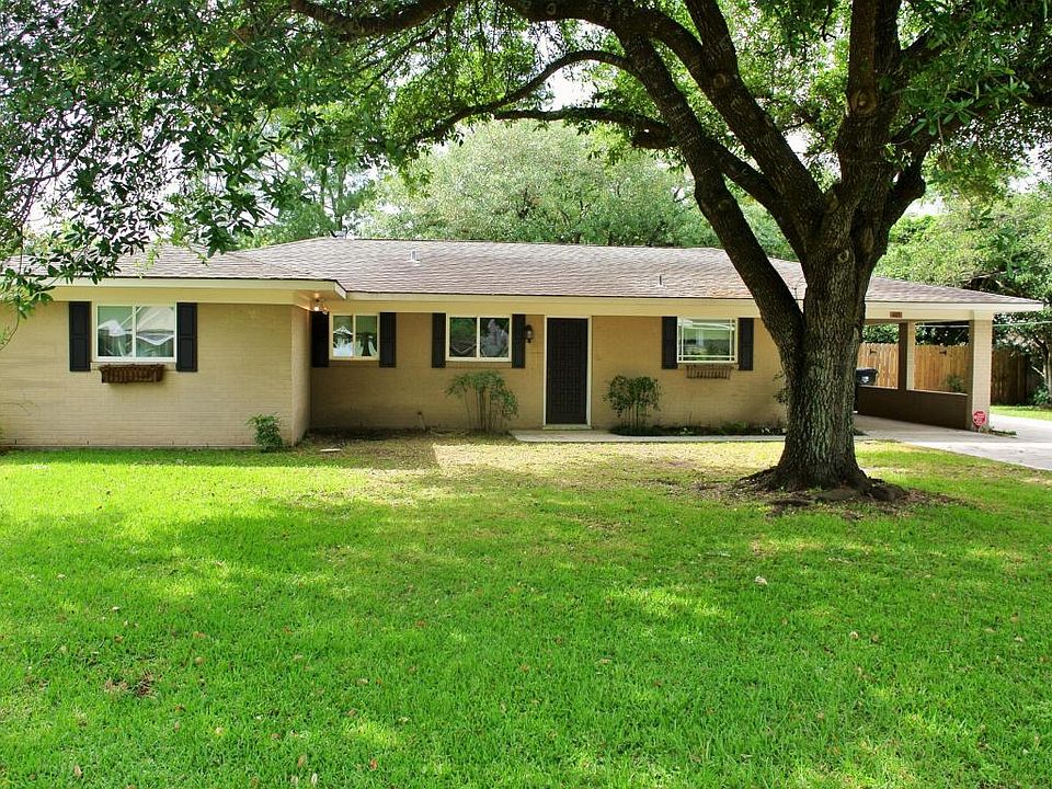 1st image of 107 West Dr