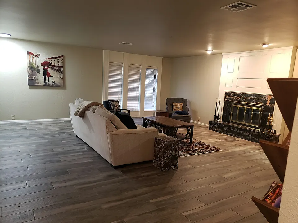1508 Glenbrook Dr