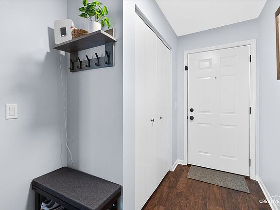 2nd image of 295 Woodridge Cir Unit D