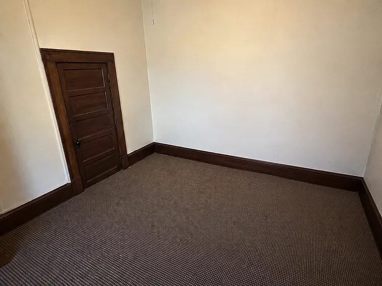 1017 Vine St — Photo 12