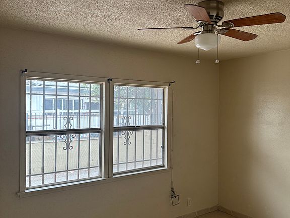 3rd image of 1515 W Parade St APT A