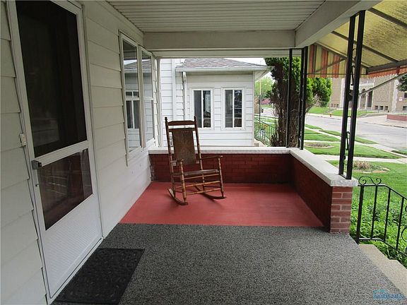 5th image of 3912 Martha Ave