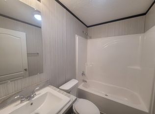 700 W Ridgeway Ave #323, Cedar Falls, IA 50613