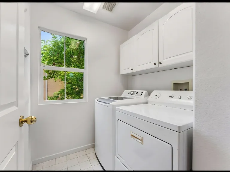 4000 Hiller Ln — Photo 13