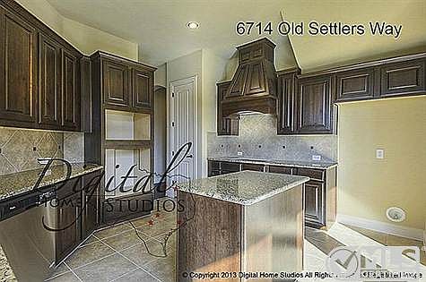 5th image of 6714 Old Settlers Way