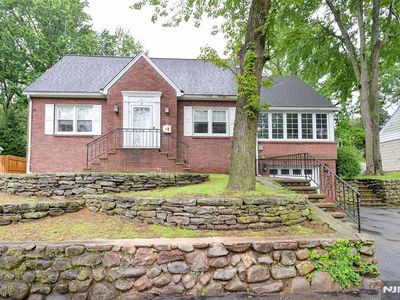 25 Forest St, Closter, NJ, 07624