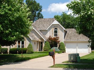 5737 NW Flintridge Ct, Kansas City, MO 64151