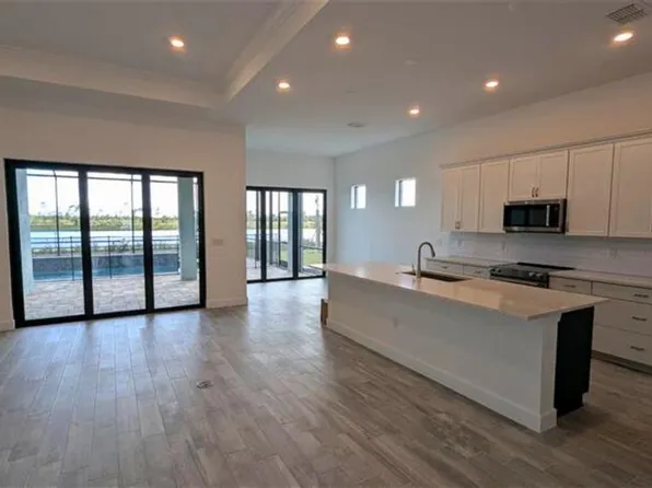 17014 Moonflower Dr, Venice, FL 34293