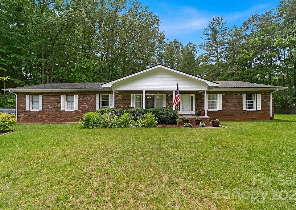 1st image of 61 Tamara Ct