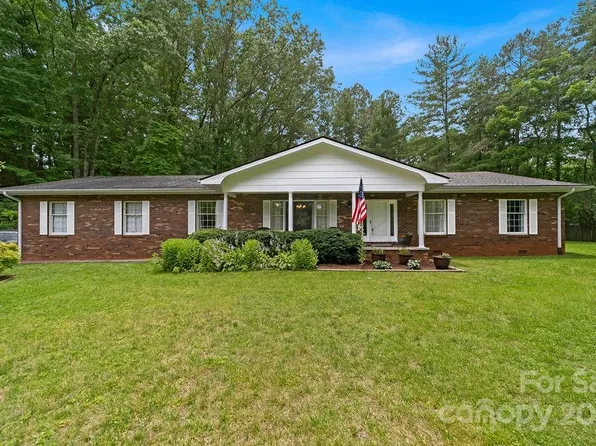 61 Tamara Ct, Pisgah Forest, NC 28768