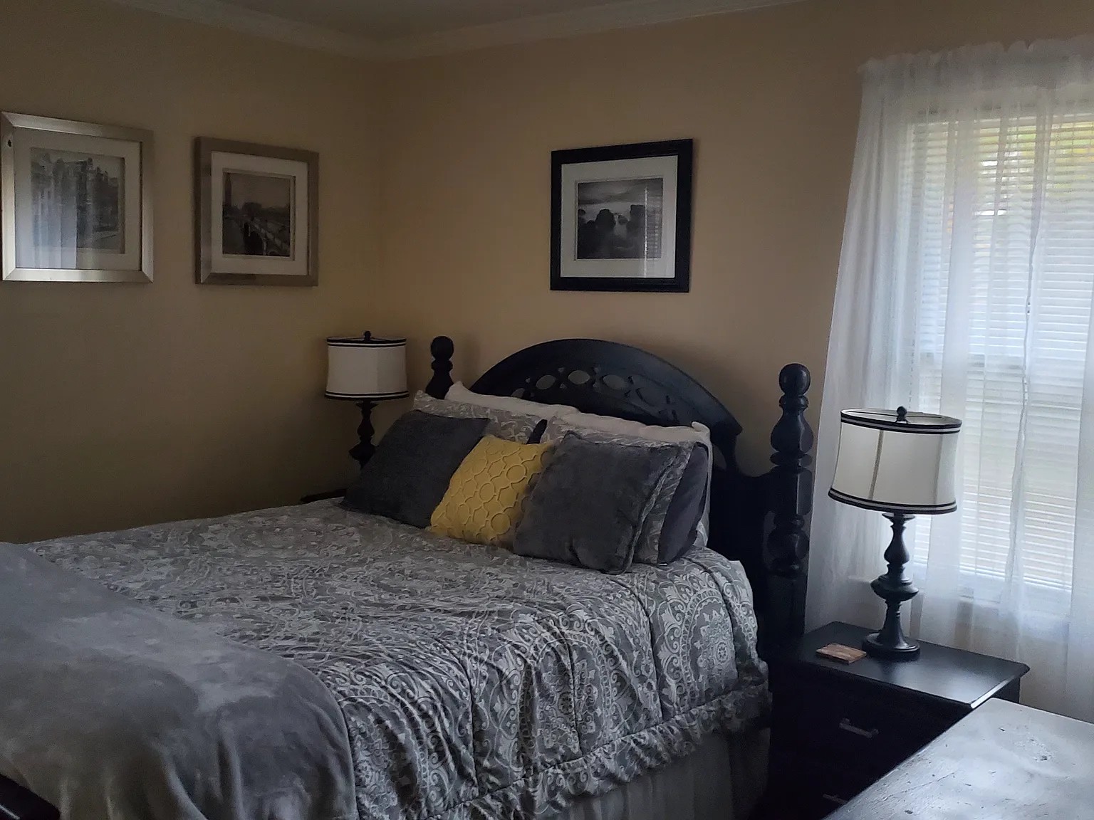 3 bed, 1.5 bath, 1150 sqft, $2,000 — Photo 3
