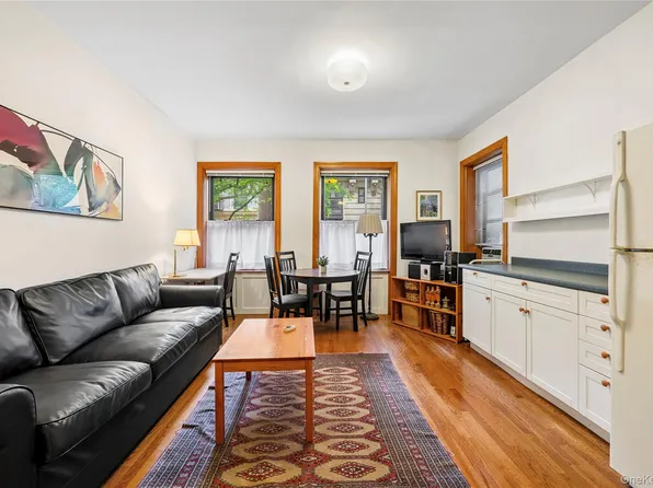 611 W 111 Street #6, New York (Manhattan), NY 10025