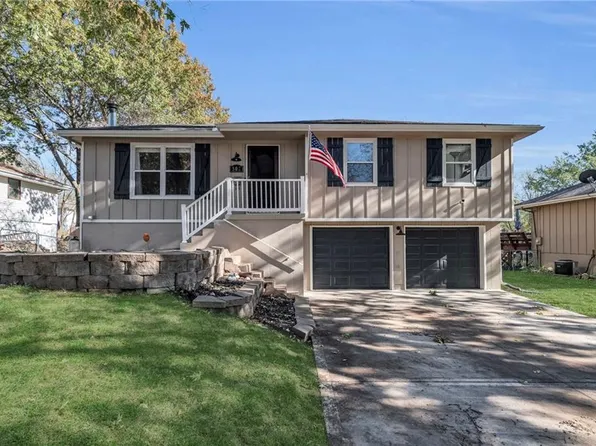 502 SW 24th St, Blue Springs, MO 64015