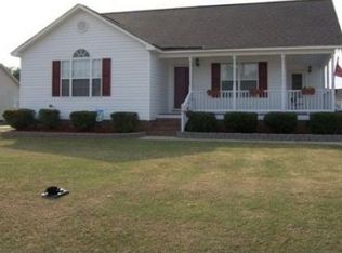 16 Pepperstone Ct, Clayton, NC 27520