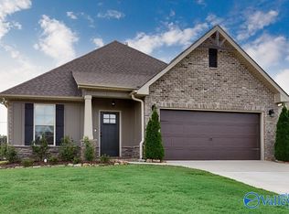 218 Pumprock Dr, Huntsville, AL 35806