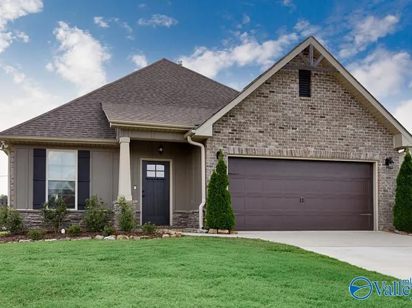 218 Pumprock Dr, Huntsville, AL 35806