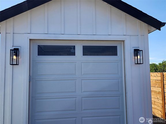 5th image of 446 Salina Cruz Avenue SW