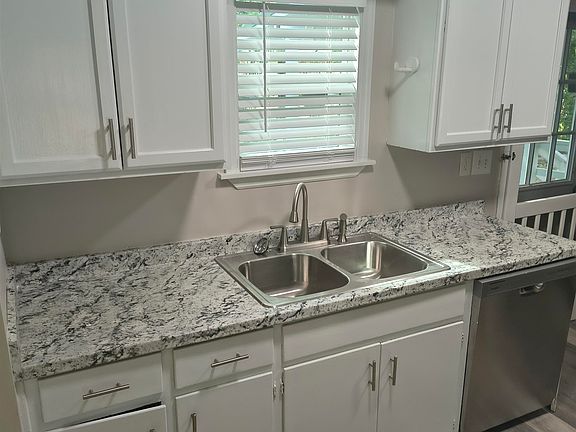 2nd image of 2108 Gibbs Dr