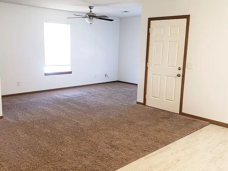 1119 Yuma St — Photo 7