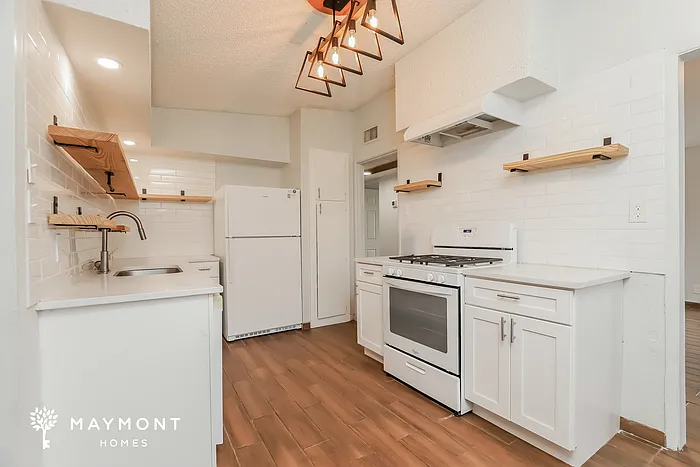 314 Surrels Ave — Photo 8