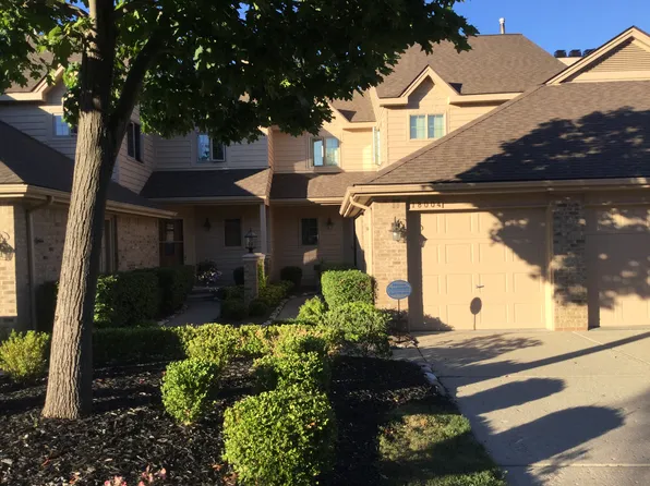 18004 Blue Heron Pointe Dr #30, Northville, MI 48168