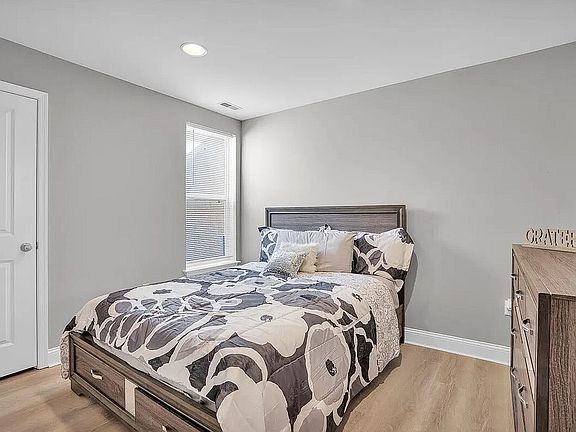 5th image of 1939 N Gratz St #2