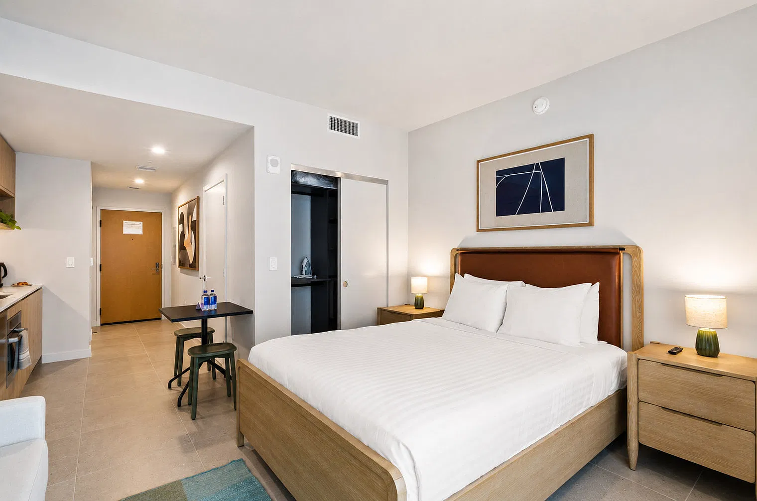 Studio, 1.0 bath, 430 sqft, $8,592 — Photo 3